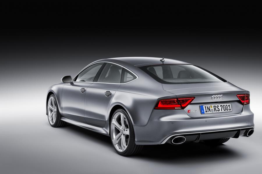  Audi RS7 Sportback 2013 года  (WW) (фото 21 из 32)